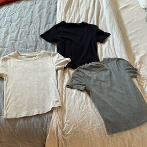 THIS IS A DUPLICATE LISTING!🦋SOLD! 🦋Top Bundle! 🖤🩶🤍